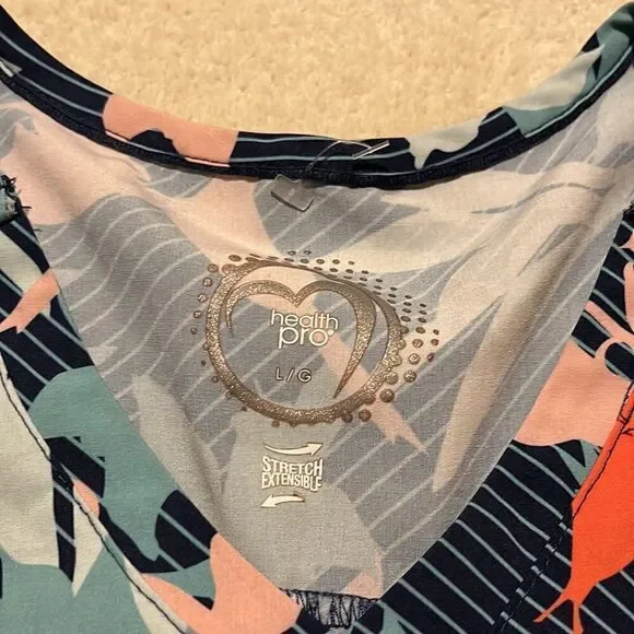 Health Pro Flower Top-Health care . Size L - Picture 4 of 6